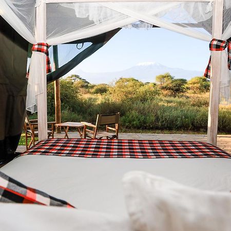 Oilepo Amboseli Hotel Rift Valley Exterior photo